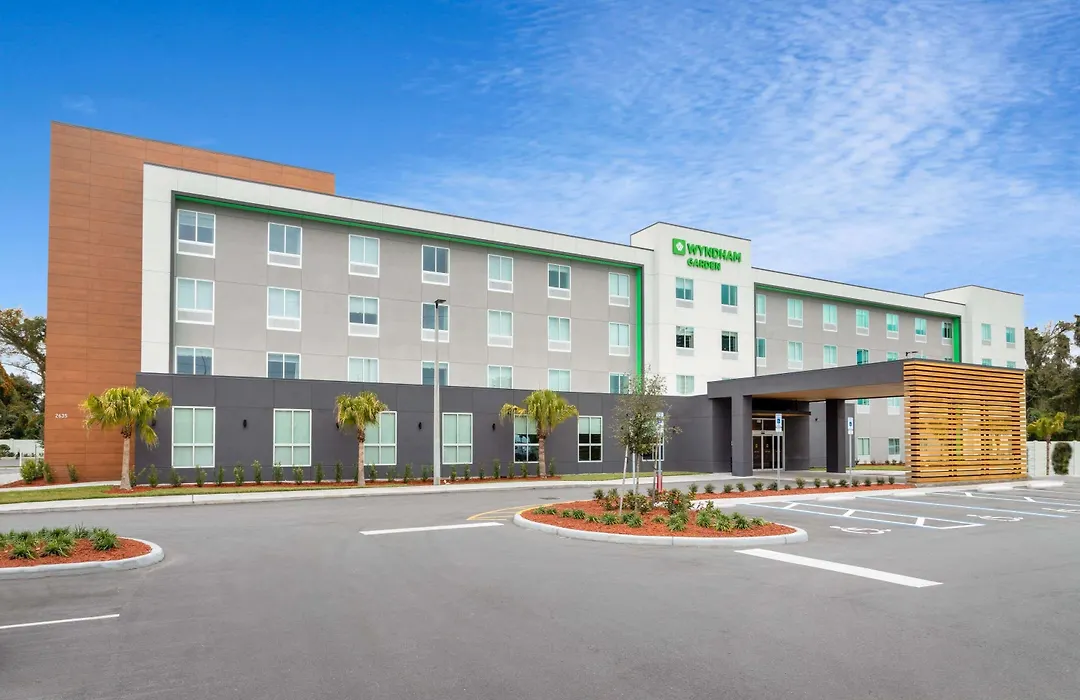 Wyndham Garden Orlando Airport - Free Airport Shuttle - Park N' Fly Available-1